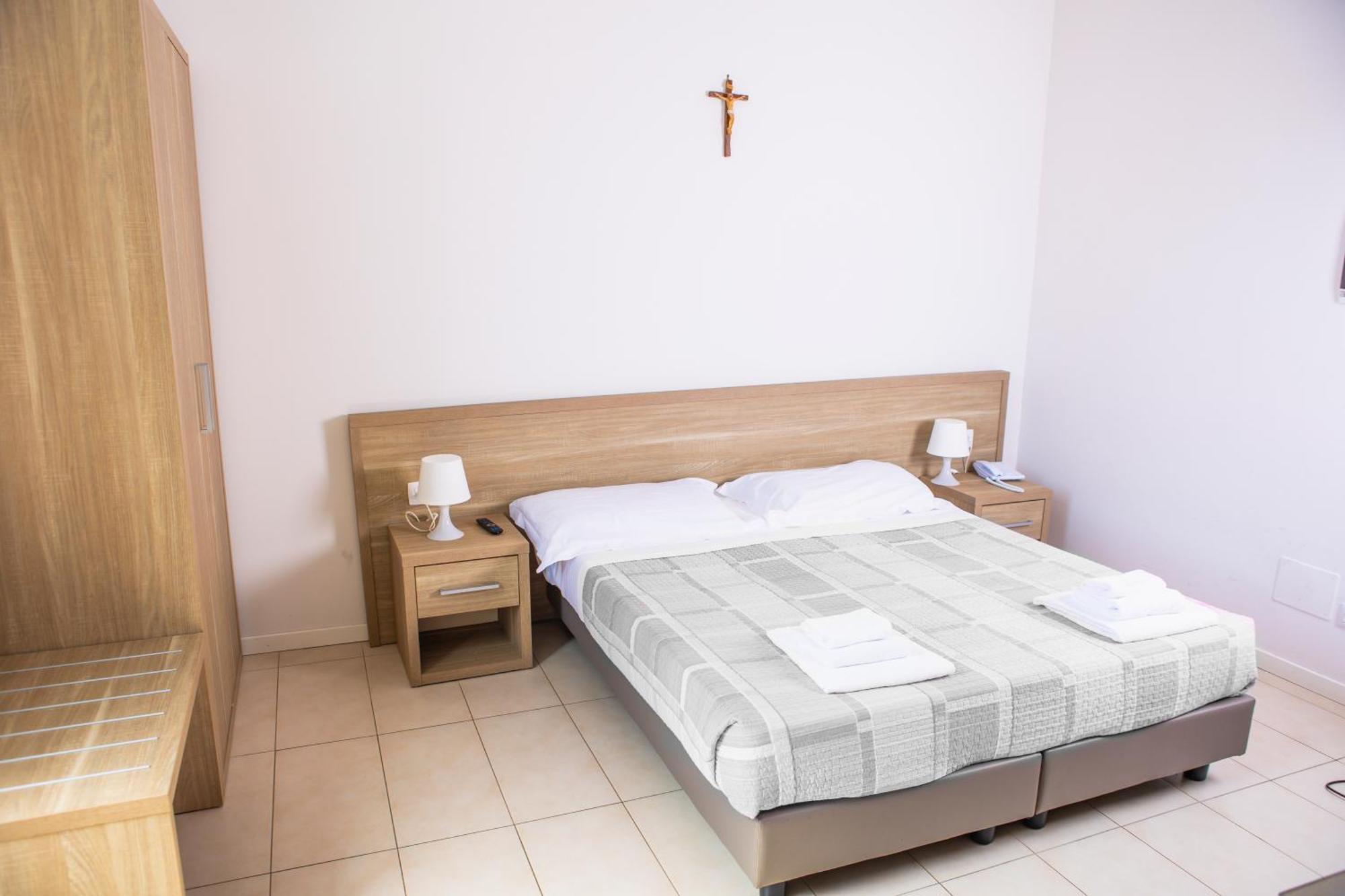 San Luigi - Residenza Gemelli Hotel Rome Bagian luar foto