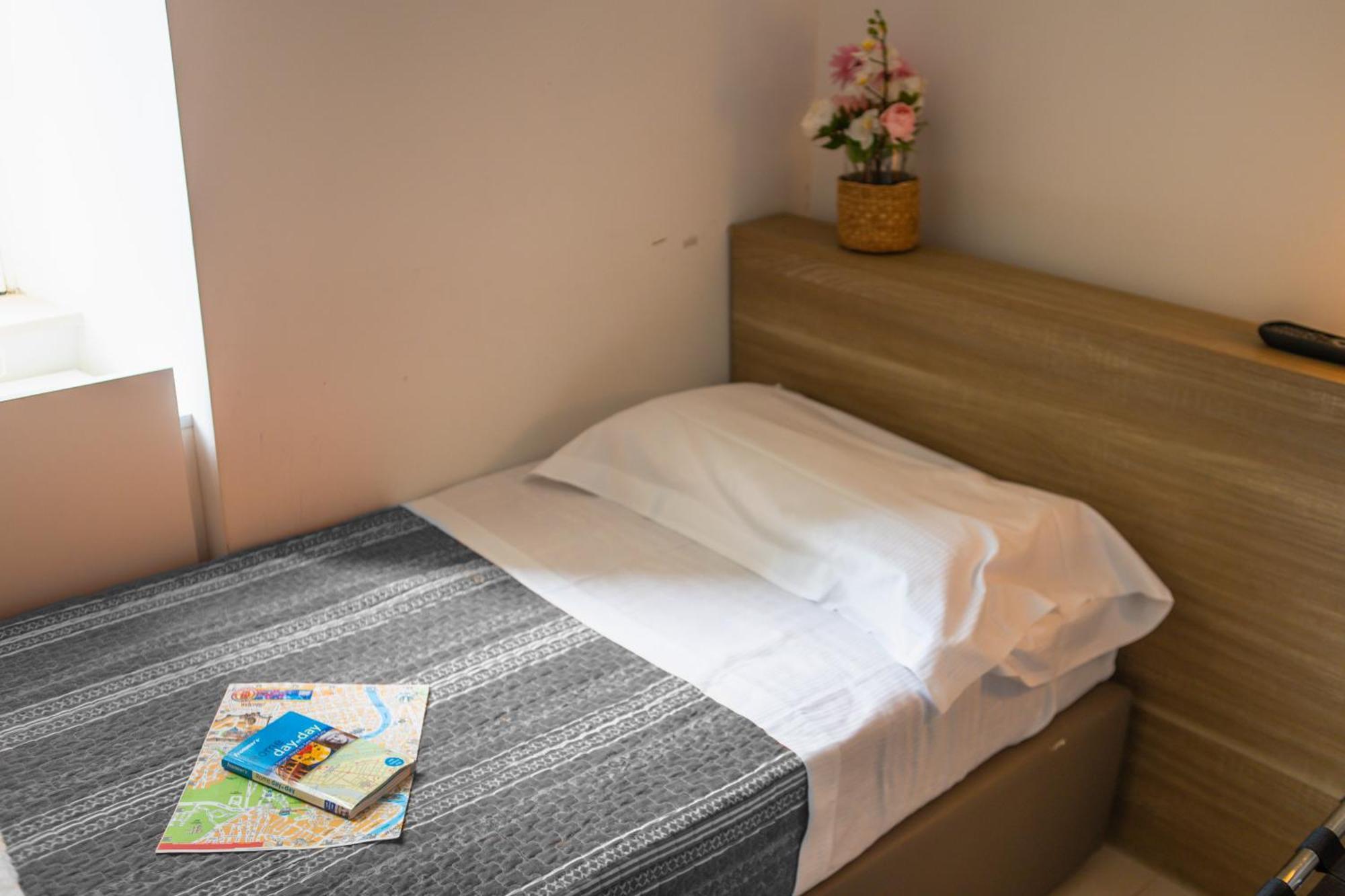 San Luigi - Residenza Gemelli Hotel Rome Bagian luar foto